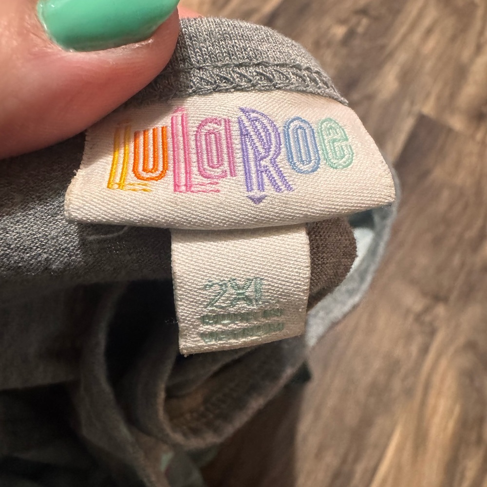 LuLaRoe Gray Top